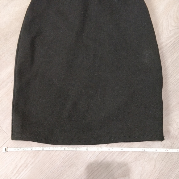 Windsor LBD - Picture 4 of 13